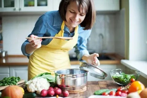 Yemek yaparken dağınık mı çalışıyorsunuz yoksa derli toplu mu?