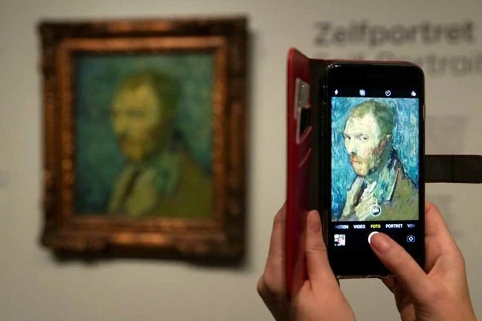 Martin bailey :Vicent Van Gogh öldürülmedi, intihar etti! Sanata değer vermeyen bir toplumda sanatçı sanatını icra edebilir mi?