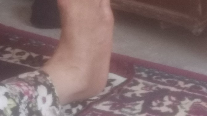 Ayağım nasıl güzel mi?