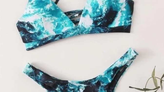 Bikini de deniz dalgası olmalı mı?