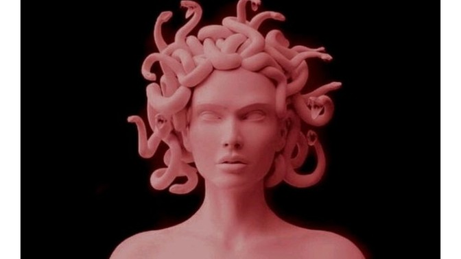 Saçlarınızın Medusa gibi olmasını ister miydiniz?