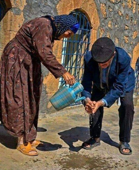 "Mutlu bir evlilik" için ilk şart ne sizce?
