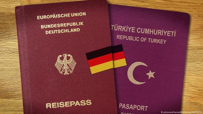 Almancıların çifte vatandaşlığı kaldırılmalı mı?
