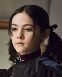 Orphan filmindeki John çok saf değil mi?