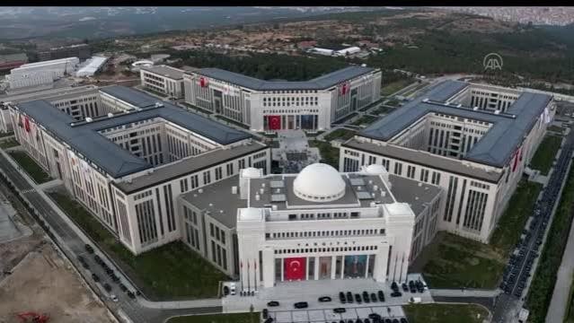 RT. Erdoğan büyük adalet binaları yaparak adaleti sağlayabilecek mi?