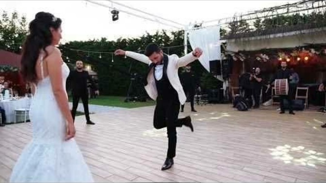 Düğününde oynamayan bir damat gelin olarak siz ne düşünürsünüz?