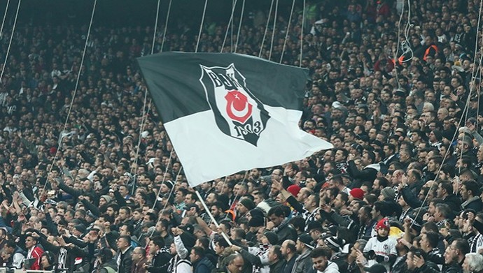 Desteklediğiniz takımın en sevdiğiniz tribün marşı hangisi?
