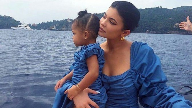 Çocukların ilk kelimeleri neden anne olur?