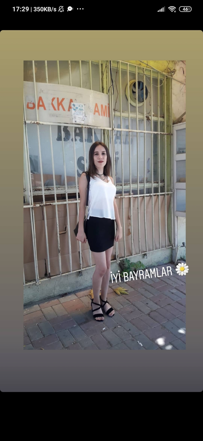 Kına gecesine gideceğim hangi kombin daha iyi?