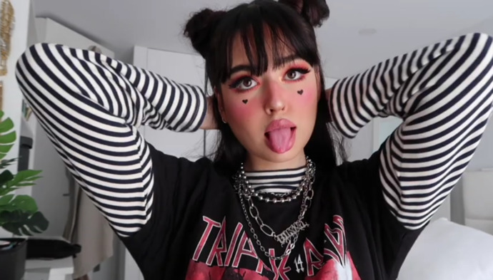 E-girl güzellik trendi itici mi yoksa çekici mi?
