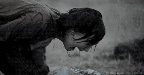 Şartları kabullenmek mi daha zor yoksa sonuna kadar zorlamak mı?