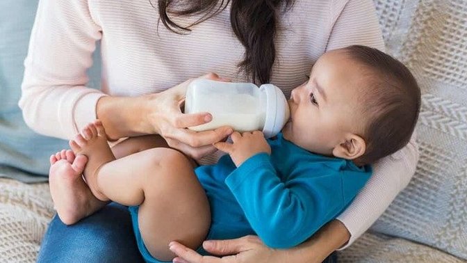 Devam sütü bebeklere hangi zaman aralıklarında verilmeli?