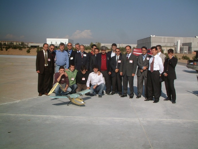 2005 Ekim: Mini İHA Uçuş Gösterimi