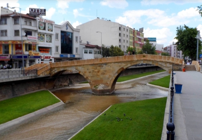 Günlük hayatınızda köprüden ne sıklıkta geçersiniz?