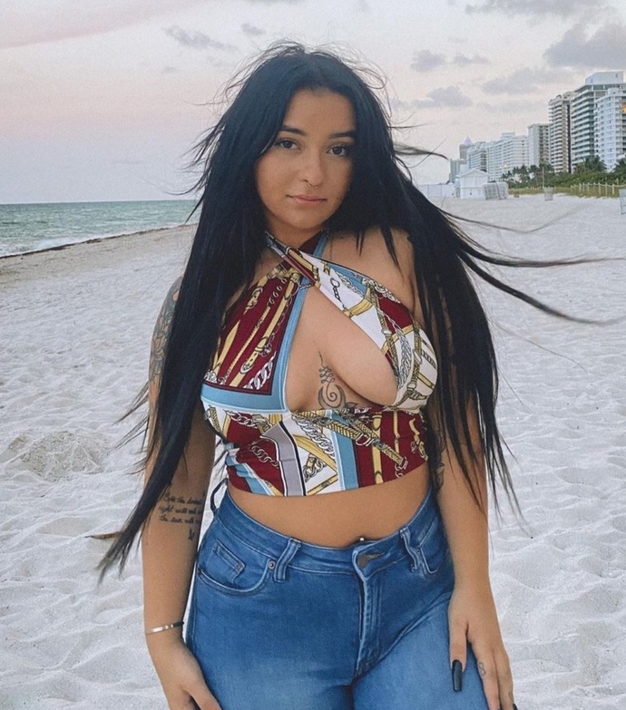 17 yaşında ki Danielle Cohn sizce çekici mi?