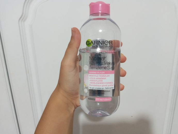 Garnier hyaluronik aloe temizleme suyu sizce nasıl 2. sorum ise temizlsme jeli ve temizleme suyu arasindaki fark nedir?