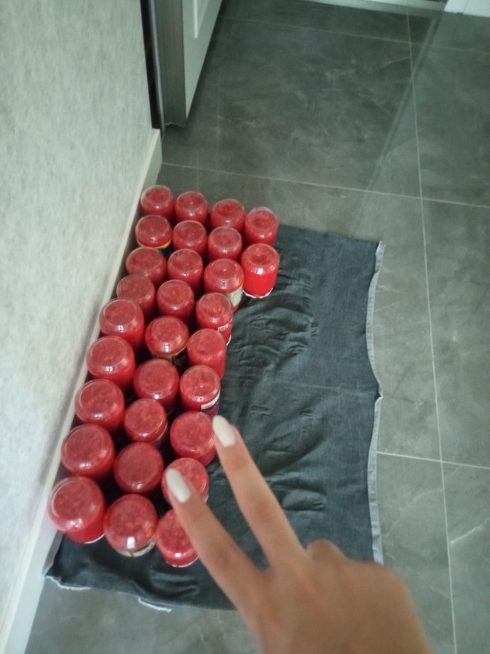 Domates konservesi sizde de yapılıyor mu?