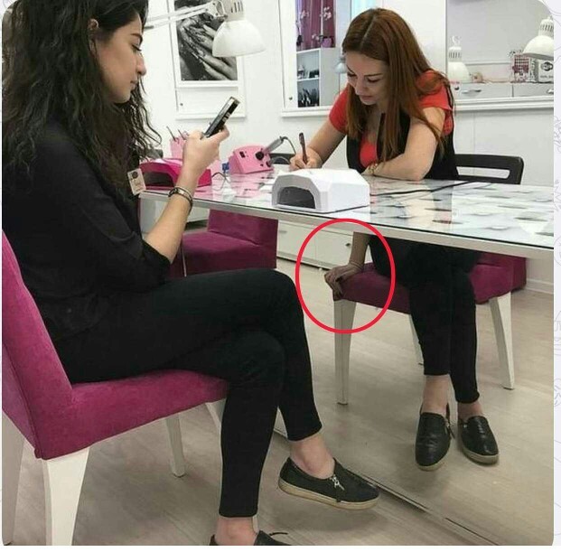 Fotoğrafı çözebilen var mı?