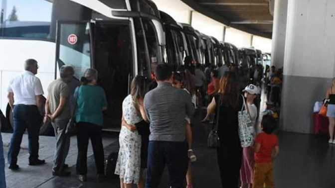 İzmir’de 18 yaşından küçüklere otobüs ve uçak bilet satışı yasaklandı. Bu konuda ne düşünüyorsunuz?
