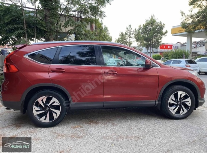 Ağır hasar kayıtlı 2015 Honda CR-V 260 bin eder mi sizce?