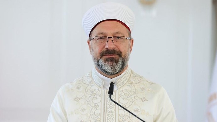 Diyanet İşleri Başkanı: İnanç sadece insan ile Allah arasında olmasın devlete de girsin dedi. Türkiye, karanlık çağa mi girecek?