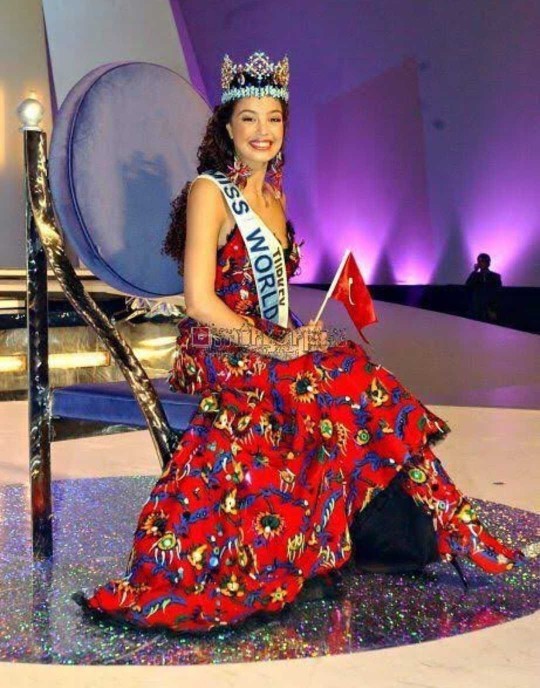 Miss Turkey 2021 güzeli belli oldu! Ateş ediyorlar resmen, nasıl ama🔥?