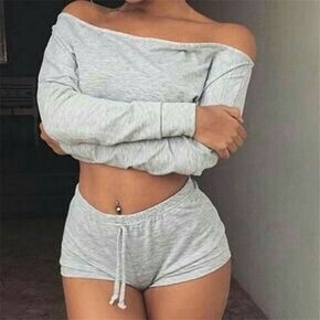 Göbek piercing çekici midir?