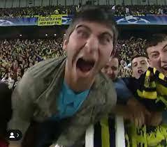 Bu çocuk Fenerbahçenin hangi maçtaki hangi golüne sevinmiştir sizce?