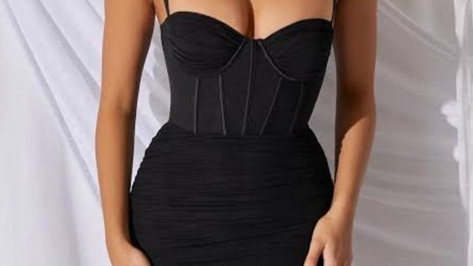 Dar kesim elbiselerin moda olduğu şu sıralar vücut tipine uygun olan kişilerin giymesi daha mı etkili bir izlenim yaratır?