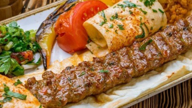 Adana kebap sever misiniz?