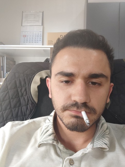Sigara ile ilgili kamu spotlarını caydırıcı buluyor musunuz?