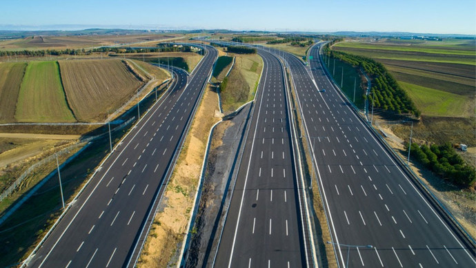 Avrupanın en kaliteli ve kalitesiz yollarına sahip ülkeler açıklandı! Siz ülkemizin yol kalitesi hakkında ne düşünüyorsunuz?