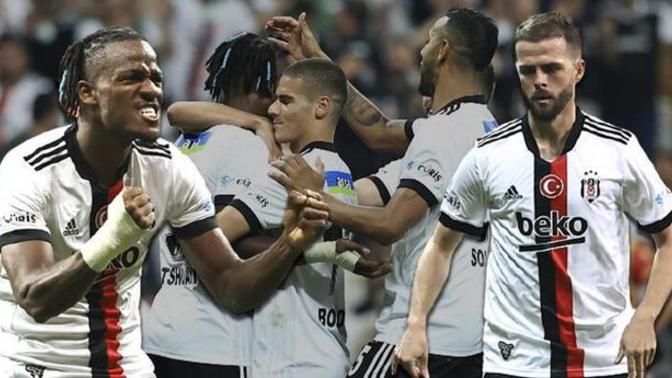 Beşiktaş 3 Yeni Malatyaspor 0... Batshuayi'nin 2 gol atıp yıldızlaştığı maçta beşiktaş rahat kazandı! Maçı nasıl buldunuz?