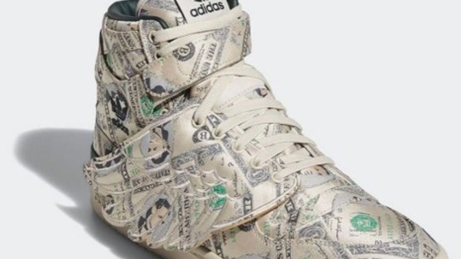 Gucci'nin dolarlı ayakkabılarını beğendiniz mi?