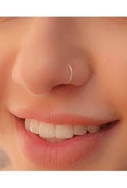 Burnunun kenarında hızma/piercing olan kızlar genelde rahat takılan kızlar gibi mi geliyor size?