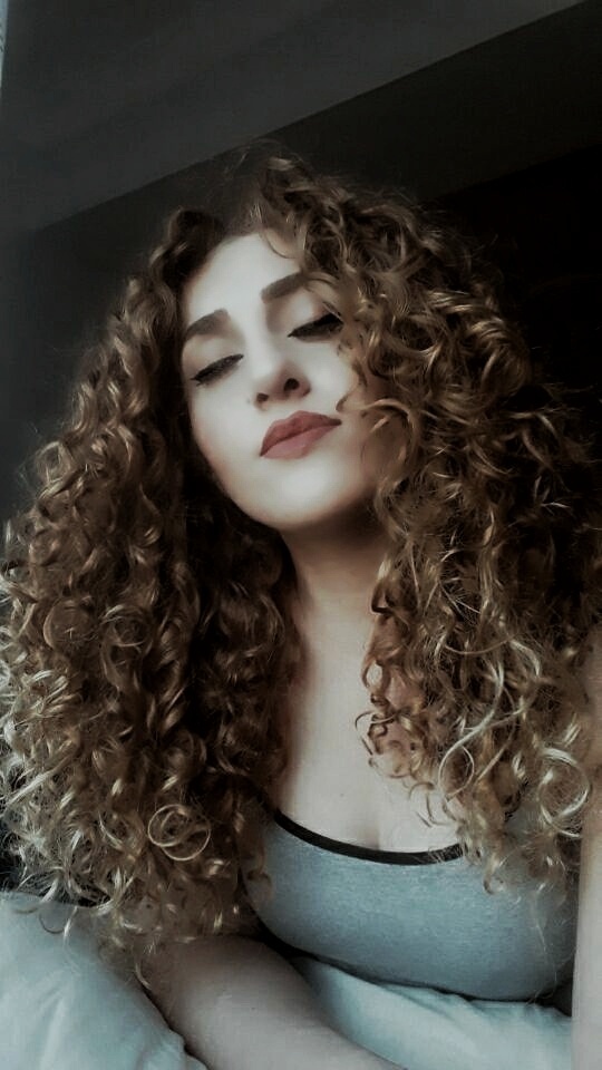 Düz saç mı kıvırcık mı?
