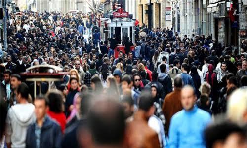 Sokakta yürürken insanlarla göz göze gelir misiniz?