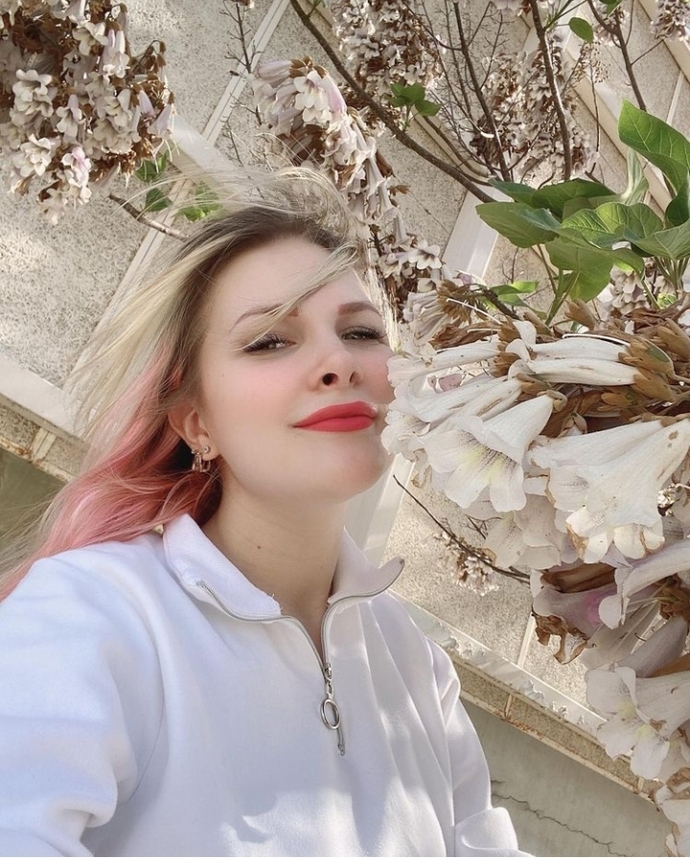 Hollandalı TikTok fenomeni Alina Gündüz sizce güzel mi?