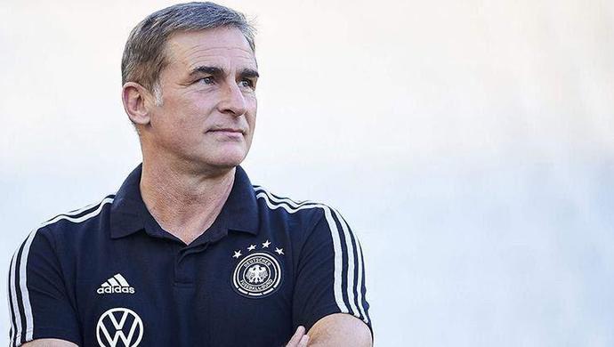 Stefan Kuntz İstanbula geliyor! Sizce Stefan Kuntz, Milli Takımda başarılı olabilir mi?