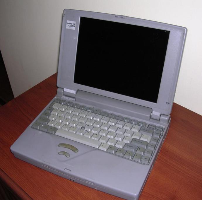 Toshiba Satellite T2150CDS ( 1995 )