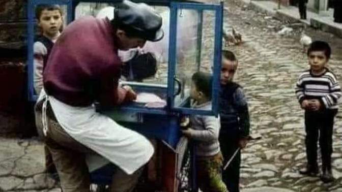 Çocukluğunu yaşayamayan çocuklar hakkında ne düşünüyorsunuz?