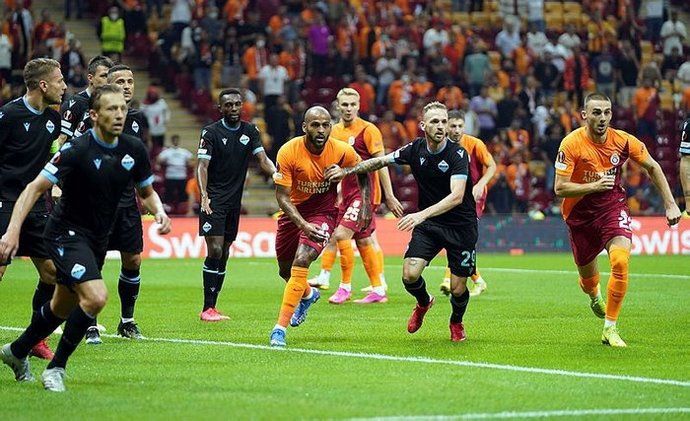 Uefa avrupa liginde Galatasaray-Lazioyu türk telekom arenada 1-0 yendi! Maçı nasıl buldunuz?