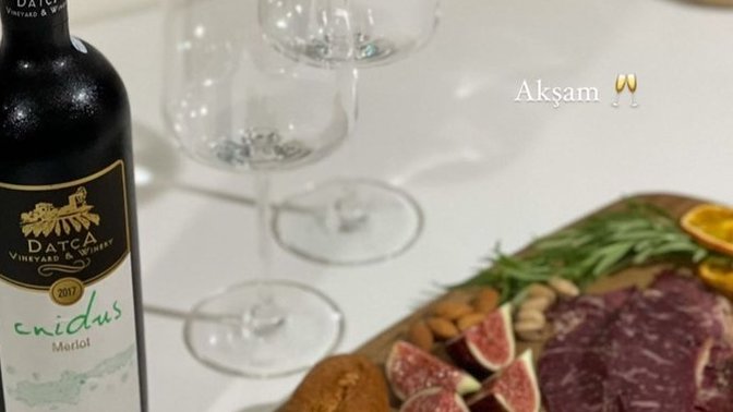 Kiminle böyle bir akşam geçirmek istersiniz  ya da  isterdiniz?