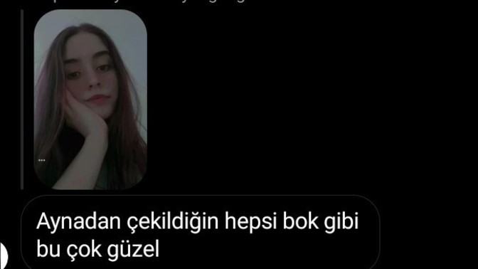Arkadaşlar sevgilim vücudumu göstermemi sevmiyor?