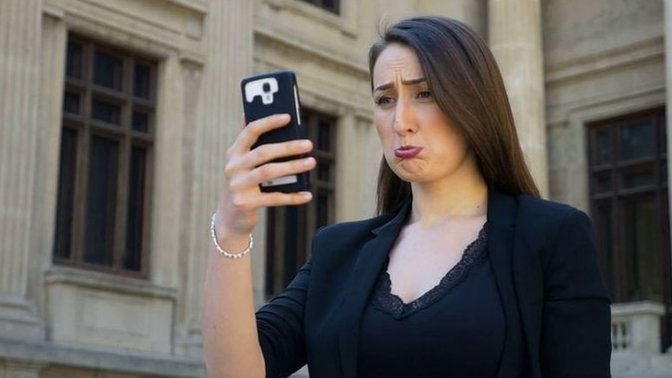 Telefonunuzun ön kamerası ile aranız nasıldır?