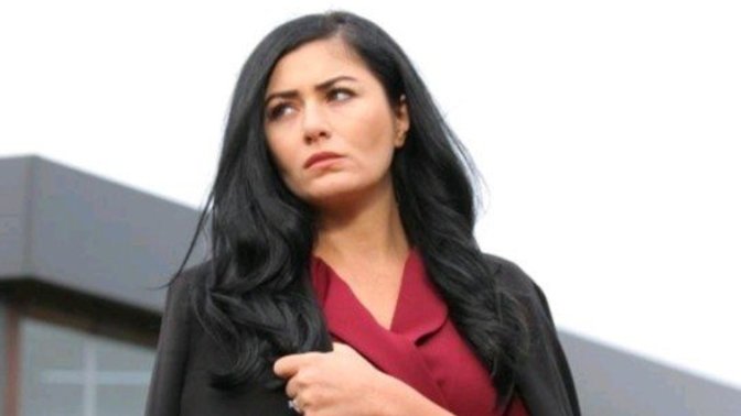 Deniz Çakır çekici mi sizce?