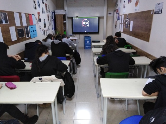 Öğretmen olduğunuz bir sınıfta bir şey çalınsa öğrencilere karşı tutumunuz nasıl olur?