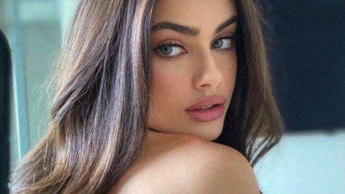 Dünyanın en güzel kadını seçilen Yael Shelbia sizce nasıl?