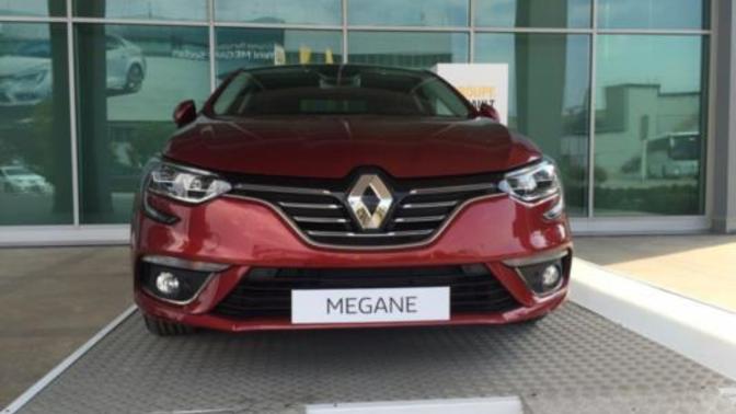Renault megane sedan 4 otomobilin de hangi motor seçeneği daha iyidir?