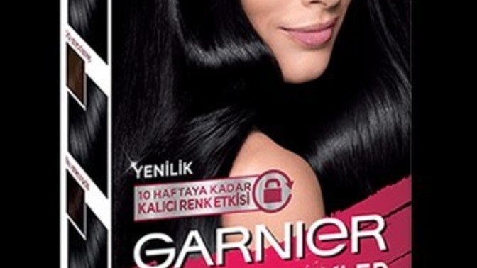 Düz siyah mı yoksa gece mavisi mi?